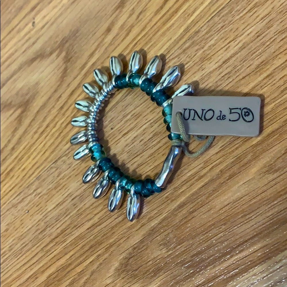 Uno de 50 bracelet has tag